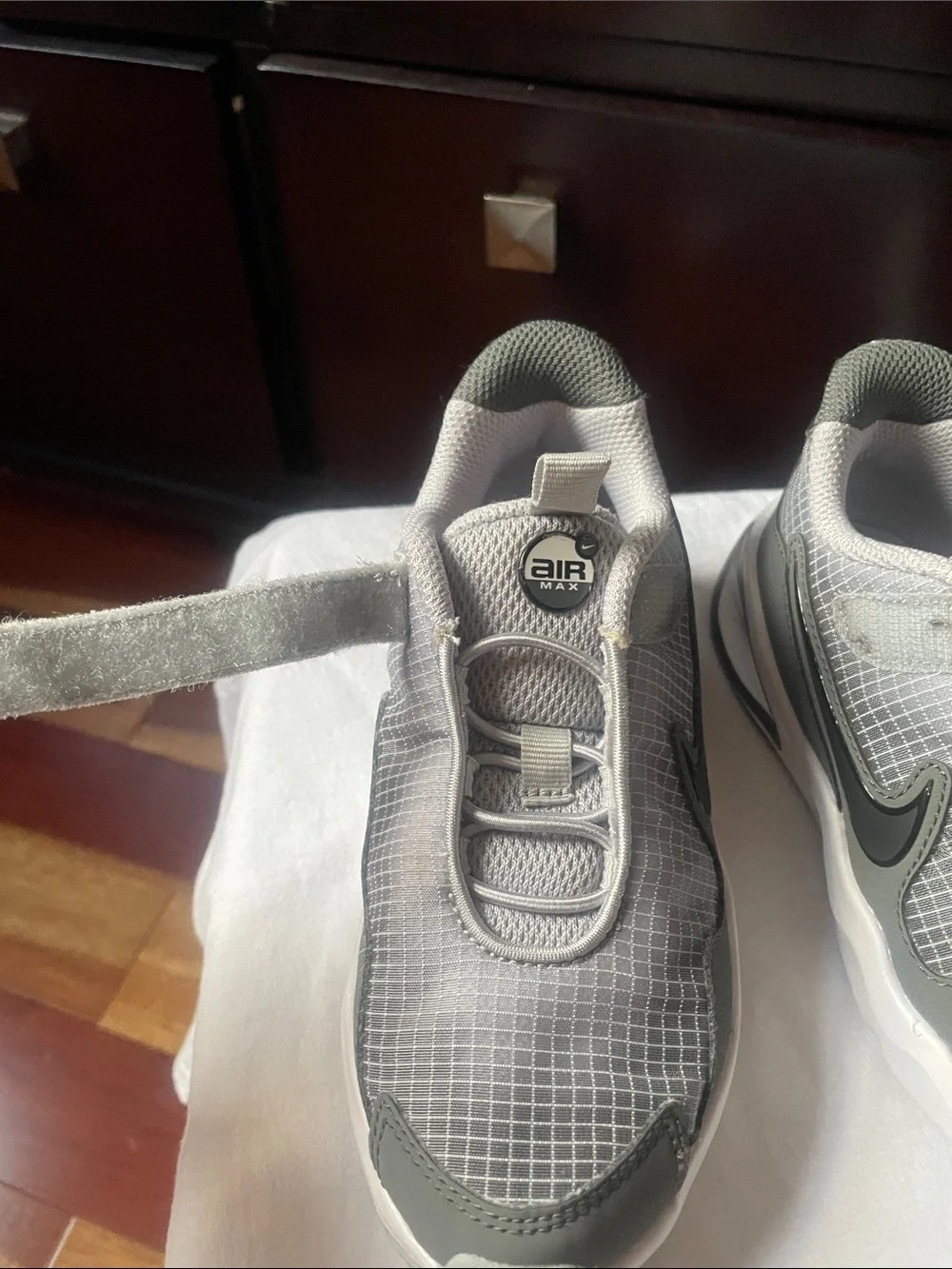 Nike Kids Grey and White Athletic Sneakers with Hook-and-Loop Strap